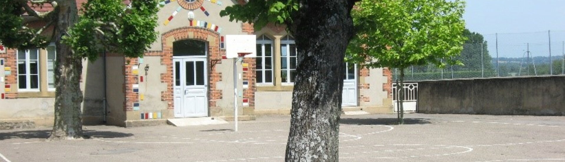 Ecole de la commune du Theil dans le 03 Allier